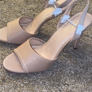 Elegant Tan Women's Heels